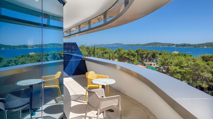 Deluxe Sea View Room